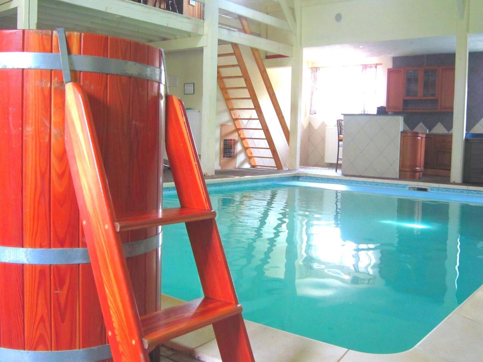 Modern Holiday Home In Sourbrodt With Private Pool Вэм Экстерьер фото
